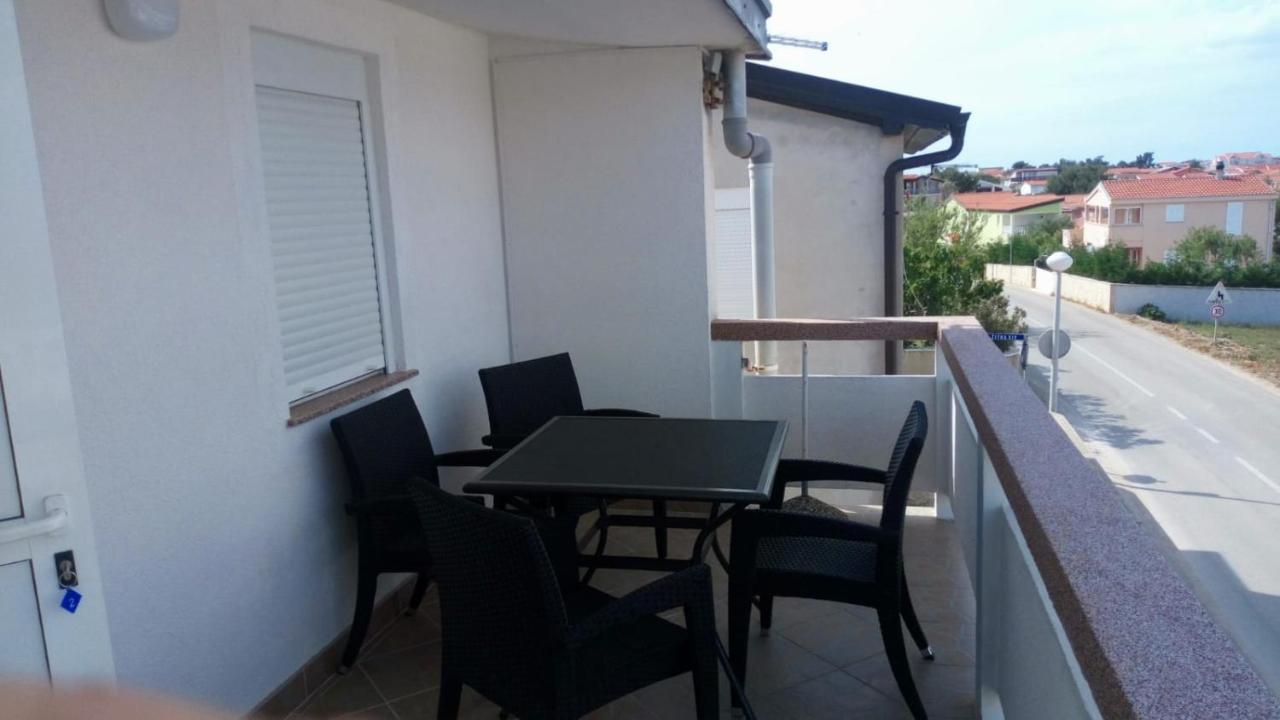 Apartmani Matovina Vir Luaran gambar
