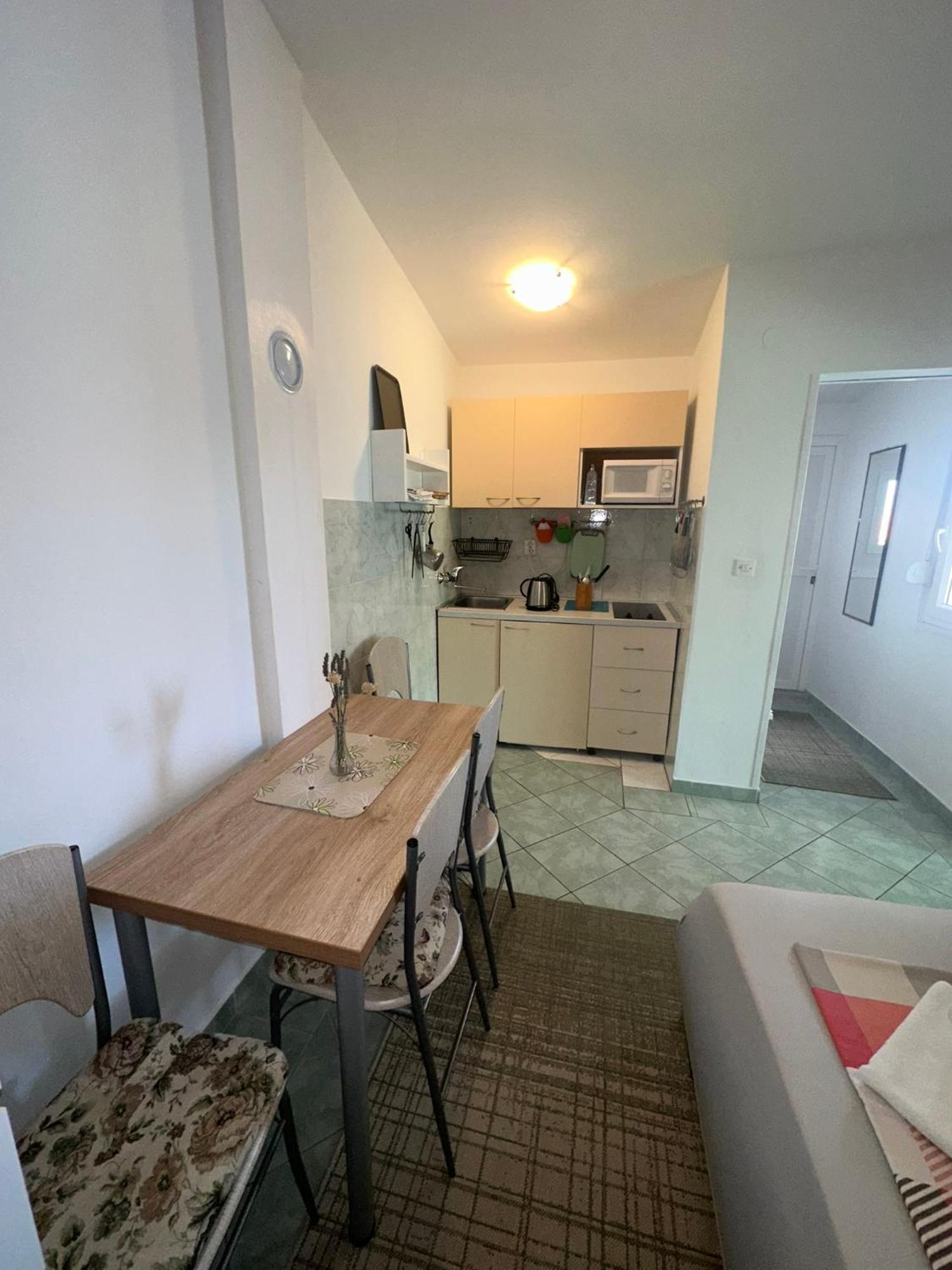 Apartmani Matovina Vir Luaran gambar